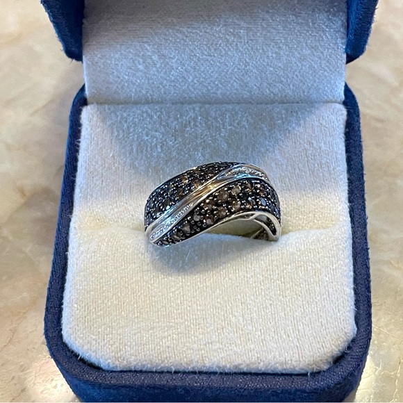 Wavy RhinestoneRing - Picture 3 of 4